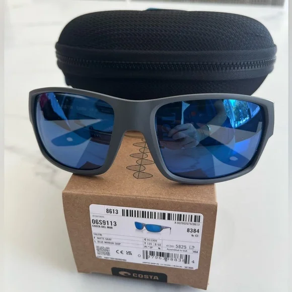 *NWT* COSTA Tailfin Sunglasses, Matte Gray Blue Polarized Lenses - Picture 3 of 10